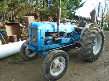 Трактор FORDSON