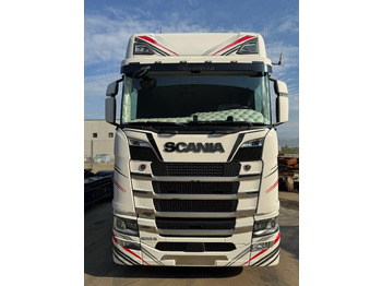 Влекач SCANIA S 500