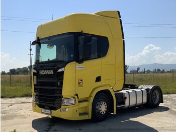 Влекач SCANIA R 450
