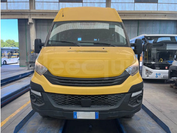 Училищен автобус Iveco Daily: снимка 2