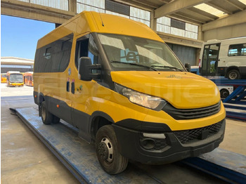 Училищен автобус IVECO Daily