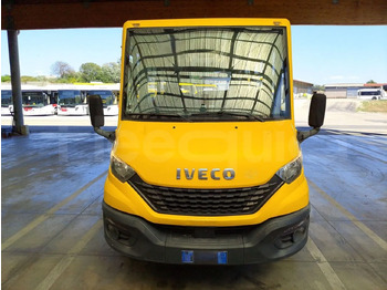 Училищен автобус IVECO