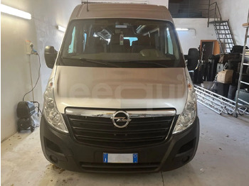 Междуградски автобус OPEL