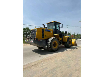 Колесен товарач XCMG LW500HV: снимка 2