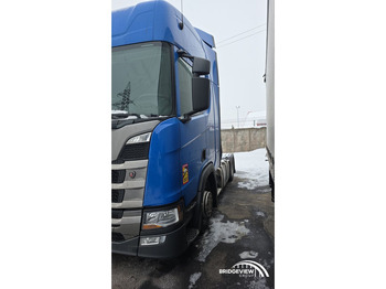 Влекач SCANIA R 450