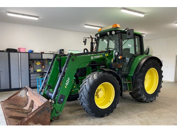 Трактор JOHN DEERE 6330
