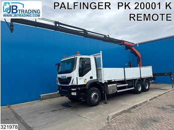 Бордови камион IVECO Trakker