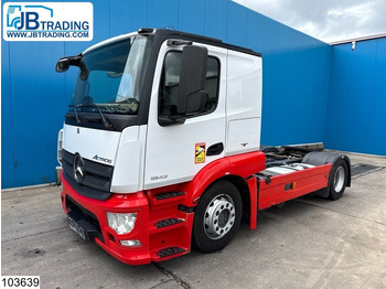 Влекач MERCEDES-BENZ Actros 1843