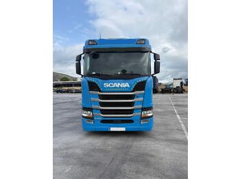 Влекач SCANIA R 450