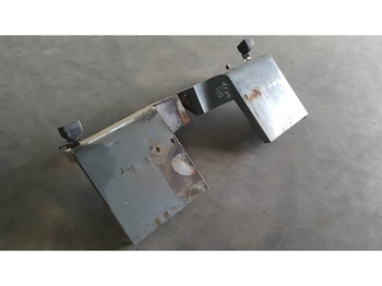 Калник за Строителна техника Komatsu WA 270 - 3 - Fender/Kotflügel/Spatbord: снимка 4 Калник за Строителна техника Komatsu WA 270 - 3 - Fender/Kotflügel/Spatbord: снимка 4