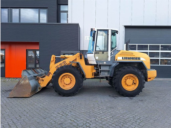 Колесен товарач LIEBHERR