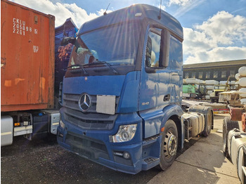 Влекач MERCEDES-BENZ Actros 1843