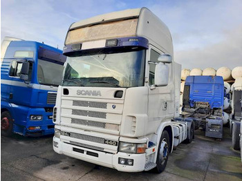 Влекач SCANIA R124