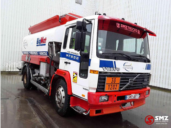 Камион цистерна VOLVO FL6