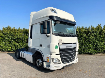 Влекач DAF XF 460