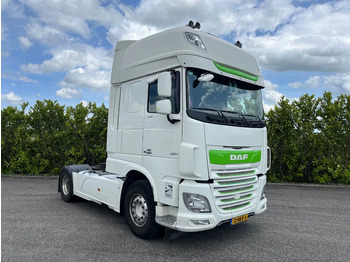 Влекач DAF XF 530