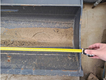 Нови Кофа за Строителна техника Komatsu PC24MR-5 NEW BUCKET SET + QC: снимка 3