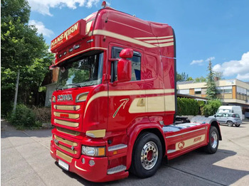 Влекач SCANIA R 520