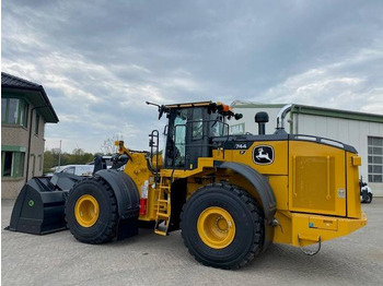 Колесен товарач JOHN DEERE