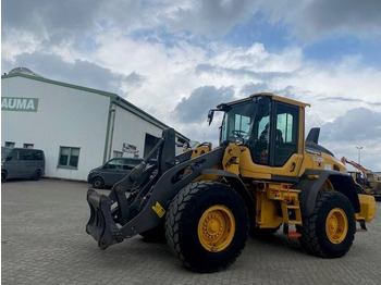 Колесен товарач VOLVO L90H