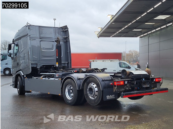 Мултилифт с кука камион DAF XG 530 6X2 HIAB Multilift ULT21S61-WMITF Lift + Steering Axle Retarder Automatic Euro 6: снимка 2