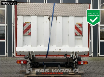 Лек автомобил