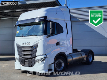 Влекач IVECO S-WAY