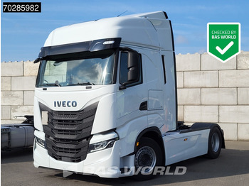 Влекач IVECO S-WAY