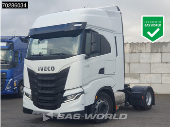 Влекач IVECO S-WAY