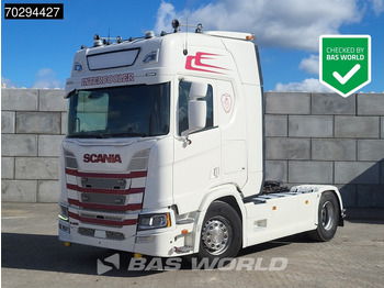 Влекач SCANIA R 450