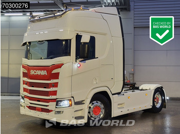 Влекач SCANIA R 450