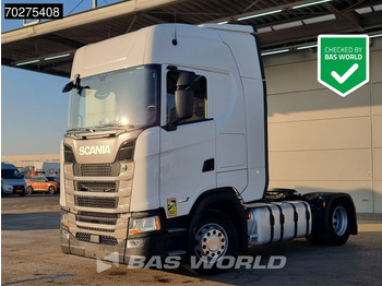 Влекач SCANIA S