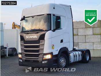 Влекач SCANIA S