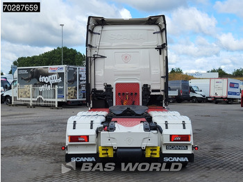 Влекач Scania R590 R 6X4 Full-Air Retarder Standklima Leather LED: снимка 3