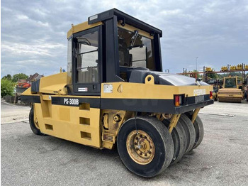 Пневматичен валяк Caterpillar PS300B: снимка 5