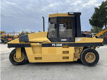 Пневматичен валяк Caterpillar PS300B: снимка 4