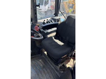 Трактор New Holland TM175: снимка 4