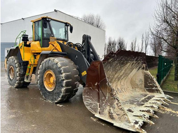 Колесен товарач VOLVO L220H
