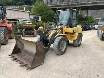 Колесен товарач VOLVO L30