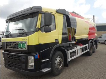 Камион цистерна VOLVO FM12