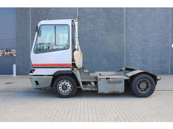 Терминален влекач TERBERG