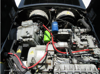 Изотермичен полуремарке SCHMITZ Auflieger Tiefkühler Standard: снимка 2 Изотермичен полуремарке SCHMITZ Auflieger Tiefkühler Standard: снимка 2