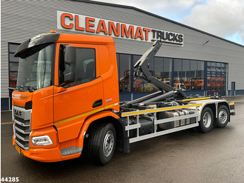 Мултилифт с кука камион DAF XD 450