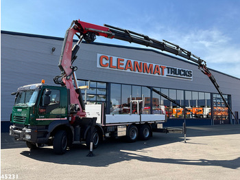 Камион с кран IVECO Trakker