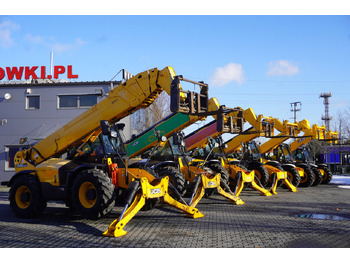 Колесен товарач JCB