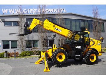 Колесен товарач JCB