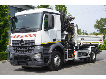 Лизинг на MERCEDES-BENZ Arocs 1833 / 87,000 km!!! / Hds HIAB X-DUO 128 B-2 / three-sided tipper MERCEDES-BENZ Arocs 1833 / 87,000 km!!! / Hds HIAB X-DUO 128 B-2 / three-sided tipper: снимка 3