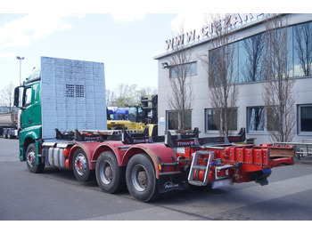 Камион с кран За превоз на дървесина Mercedes-Benz Arocs 3563 8 × 4 / 630 HP / steered axle / Logging superstructure: снимка 5
