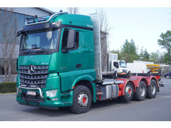 Камион с кран За превоз на дървесина Mercedes-Benz Arocs 3563 8 × 4 / 630 HP / steered axle / Logging superstructure: снимка 3