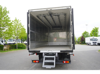 Рефрижератор камион За превоз на месо RENAULT D13 / 140 tho km !!! / Meat hook refrigerator / Thermoking T800R / 2 units: снимка 5